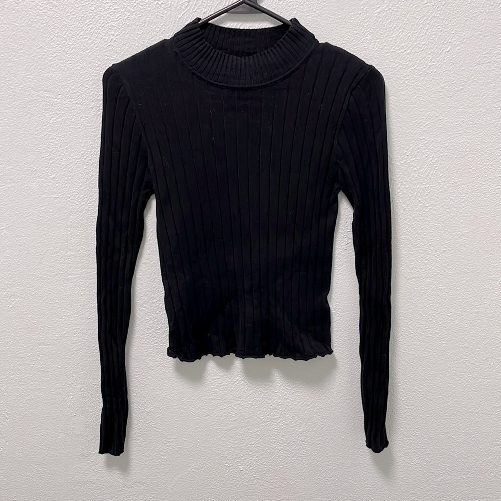 Forever 21 Black Knit Sweater